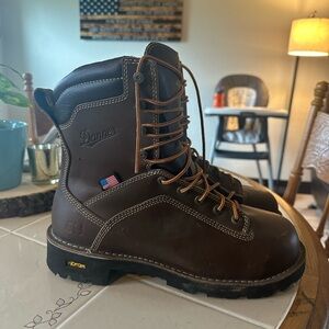 Danner Men's Quarry USA 8" Non-Insulated Waterproof Alloy Toe Work Boot